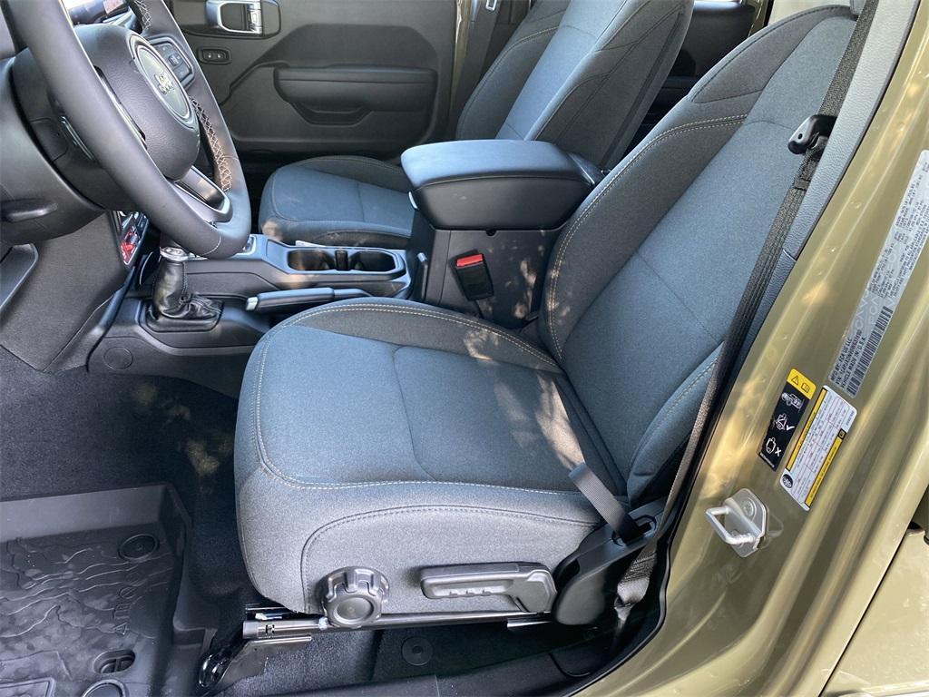 new 2025 Jeep Wrangler car, priced at $47,391