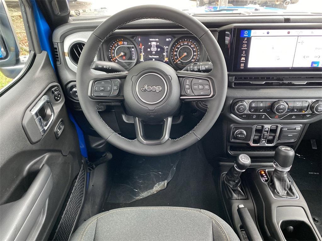 new 2025 Jeep Wrangler car, priced at $43,191