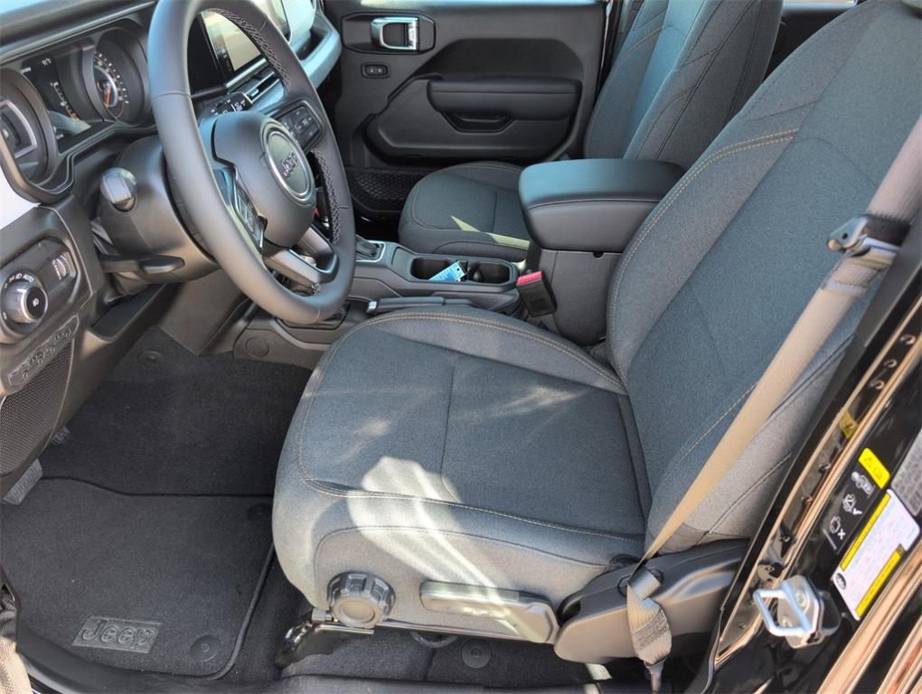 new 2025 Jeep Wrangler car, priced at $44,806