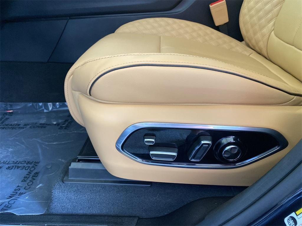 used 2024 Jeep Grand Cherokee car, priced at $49,320