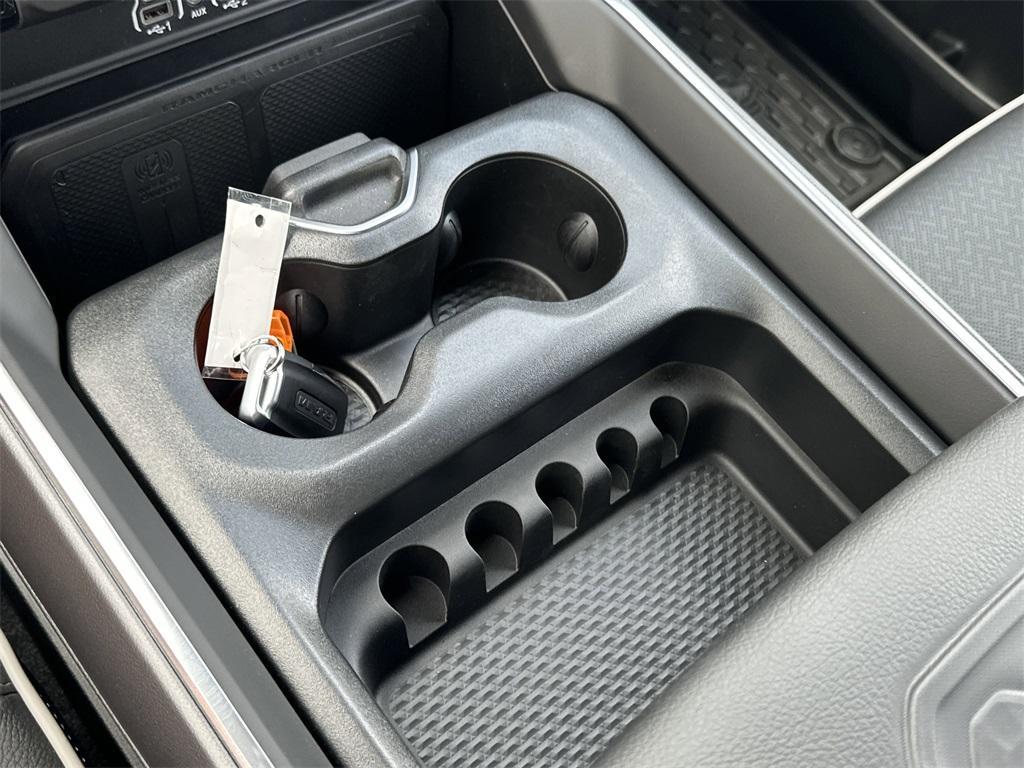 new 2025 Ram 1500 car, priced at $58,747