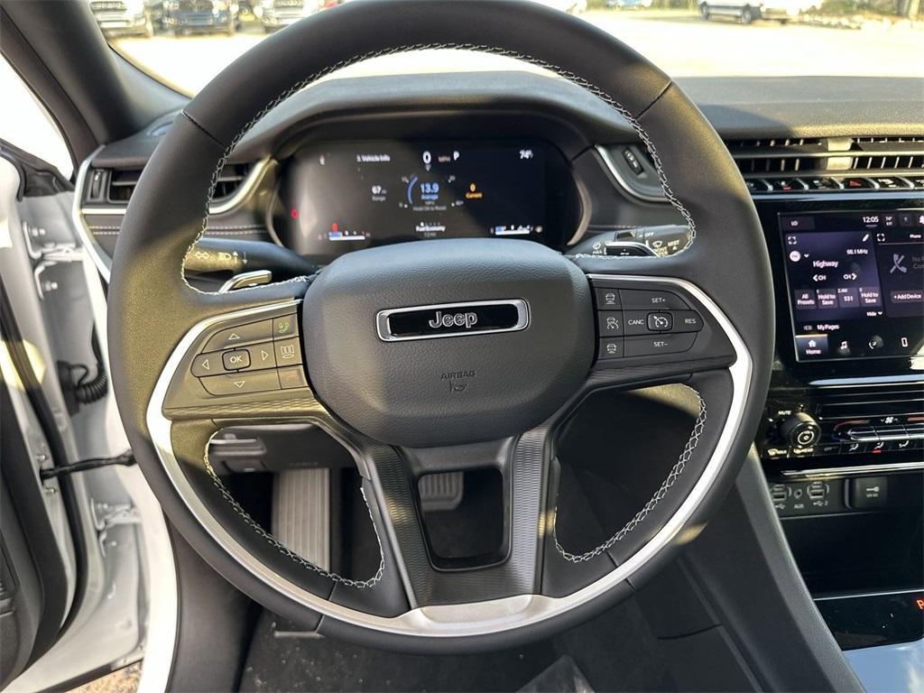 new 2025 Jeep Grand Cherokee L car, priced at $36,723