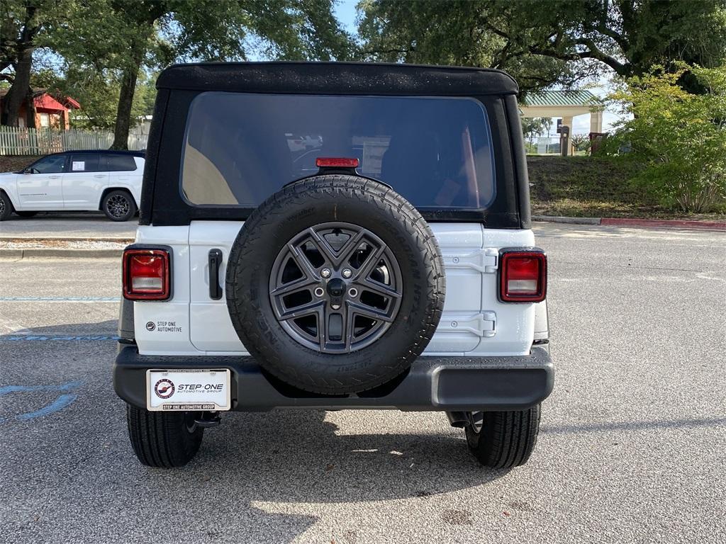 new 2025 Jeep Wrangler car, priced at $43,330