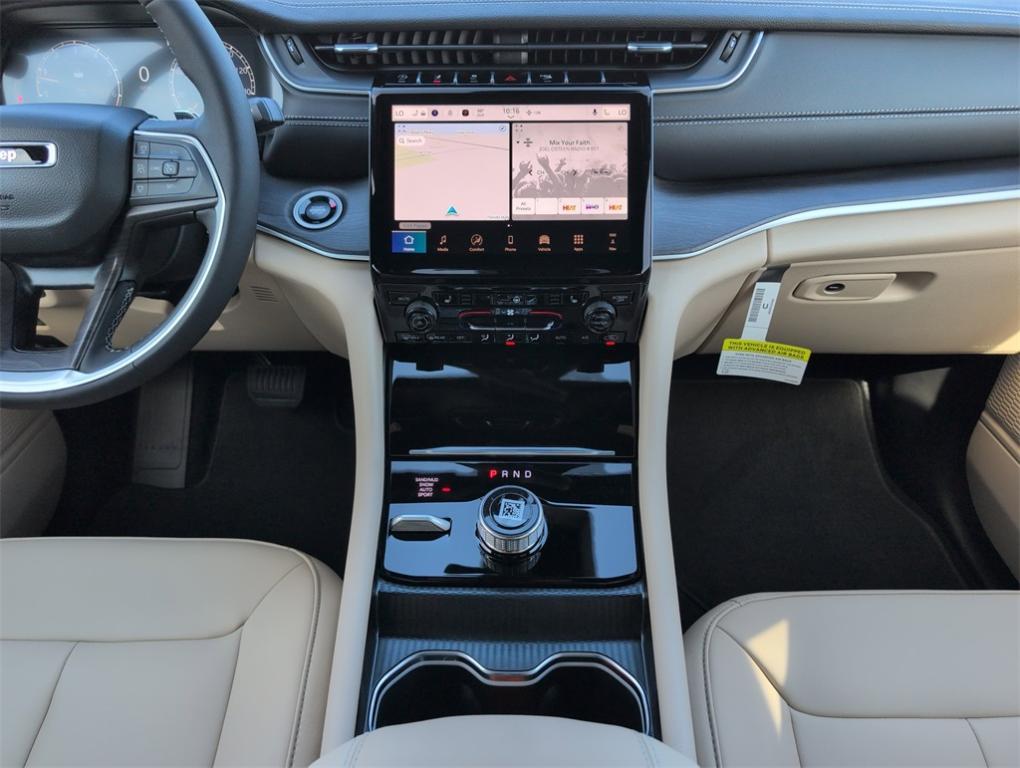 new 2025 Jeep Grand Cherokee car, priced at $41,509