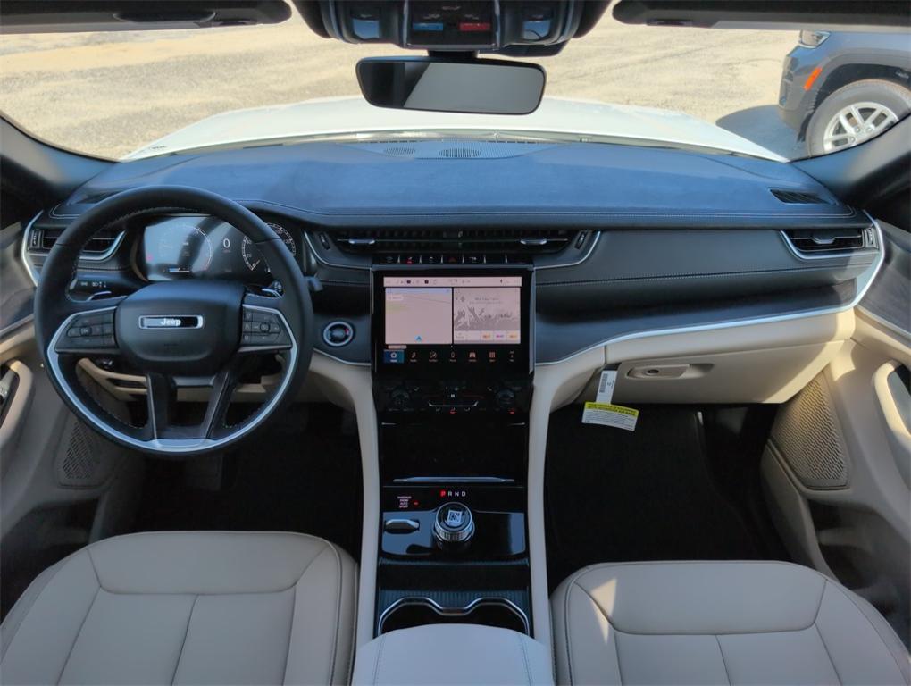 new 2025 Jeep Grand Cherokee car, priced at $41,509