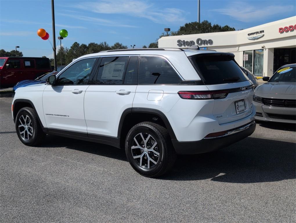 new 2025 Jeep Grand Cherokee car, priced at $41,509