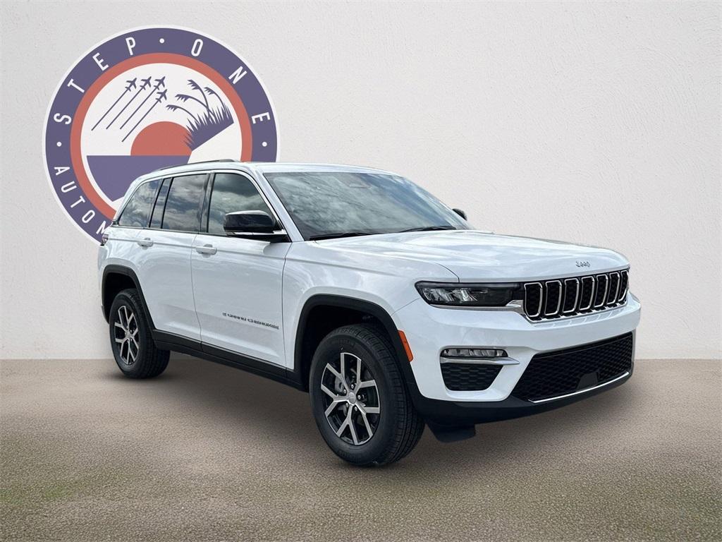 new 2025 Jeep Grand Cherokee car, priced at $39,200