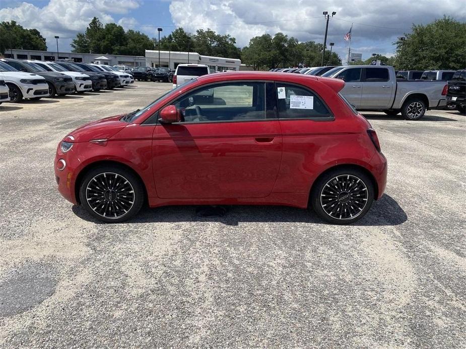 new 2024 FIAT 500e car, priced at $29,000