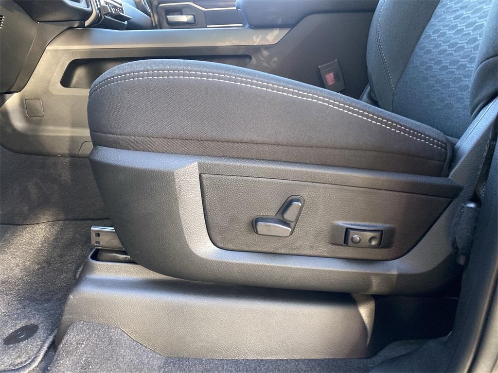 new 2025 Ram 2500 car, priced at $72,557
