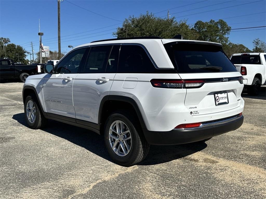 new 2025 Jeep Grand Cherokee car, priced at $37,320