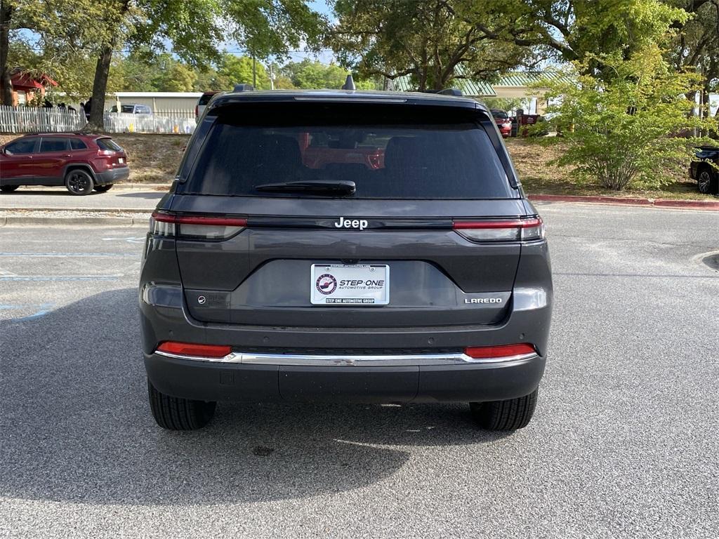 new 2025 Jeep Grand Cherokee car, priced at $35,994