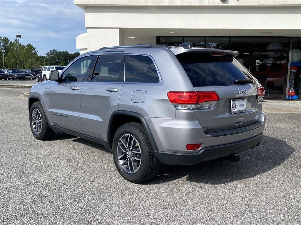 used 2018 Jeep Grand Cherokee car, priced at $17,470