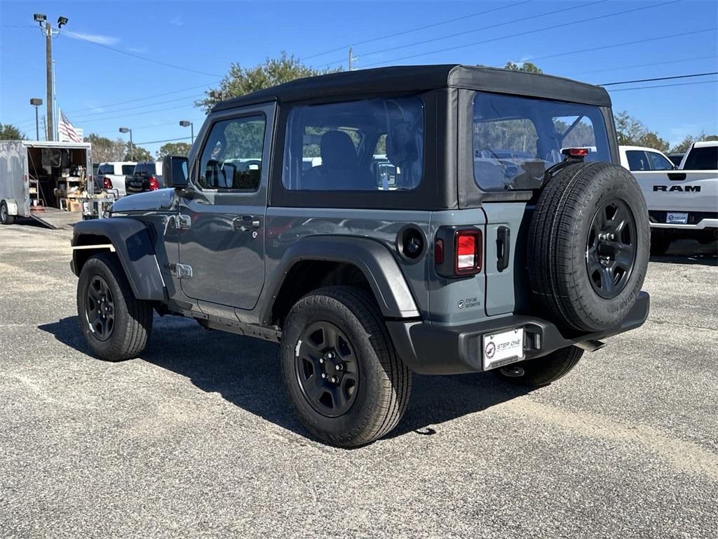 new 2025 Jeep Wrangler car, priced at $33,985