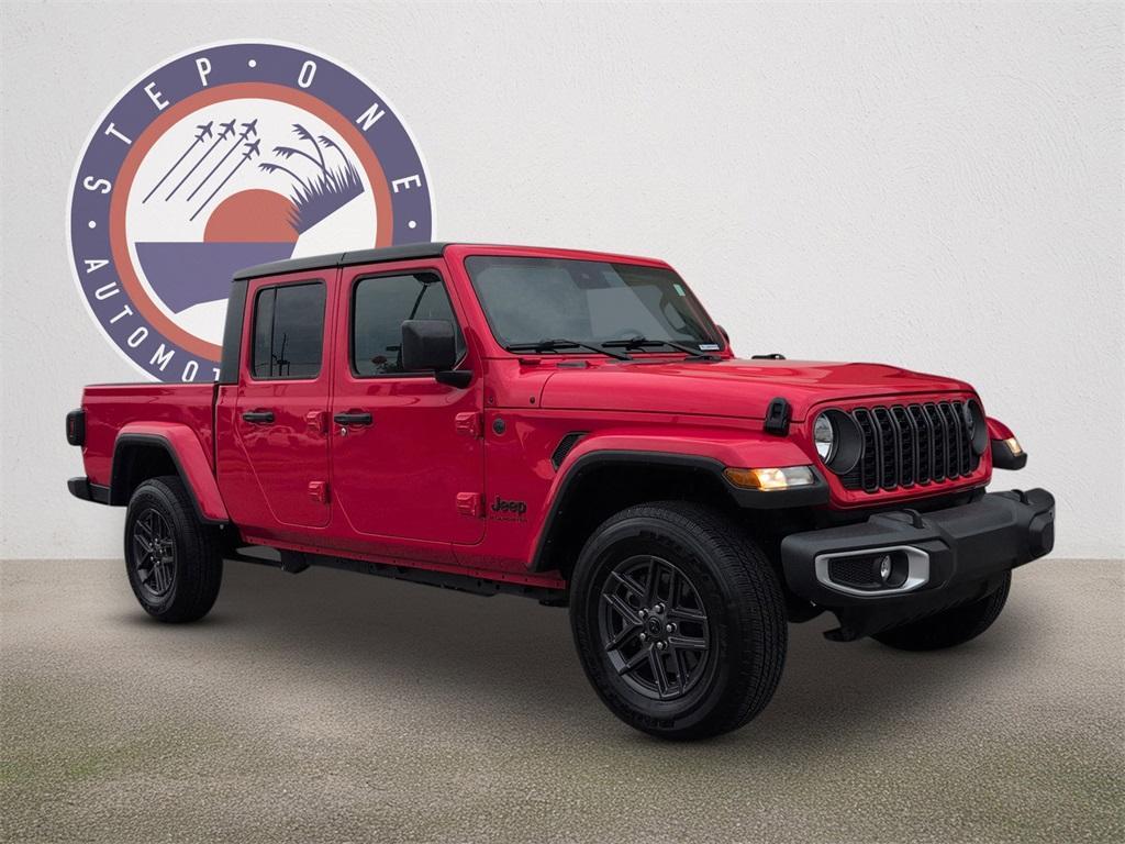 used 2024 Jeep Gladiator car, priced at $39,747