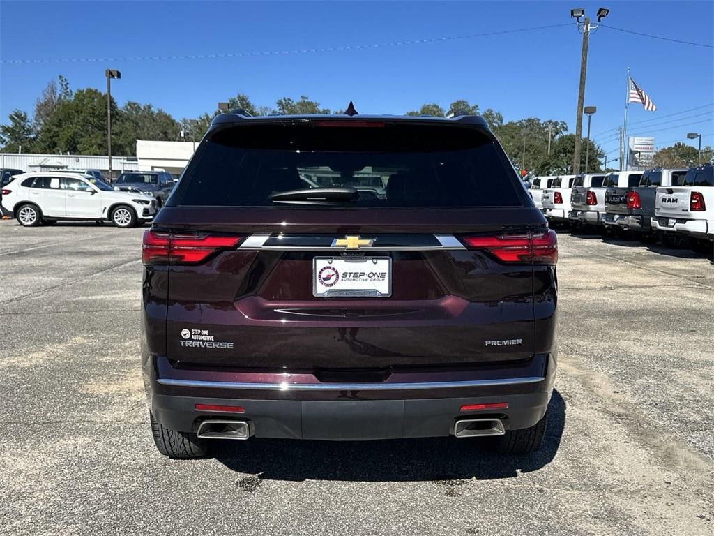 used 2023 Chevrolet Traverse car, priced at $35,425