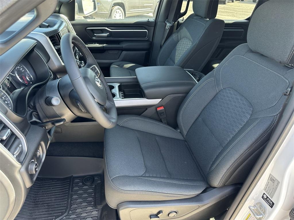 new 2025 Ram 1500 car, priced at $45,141