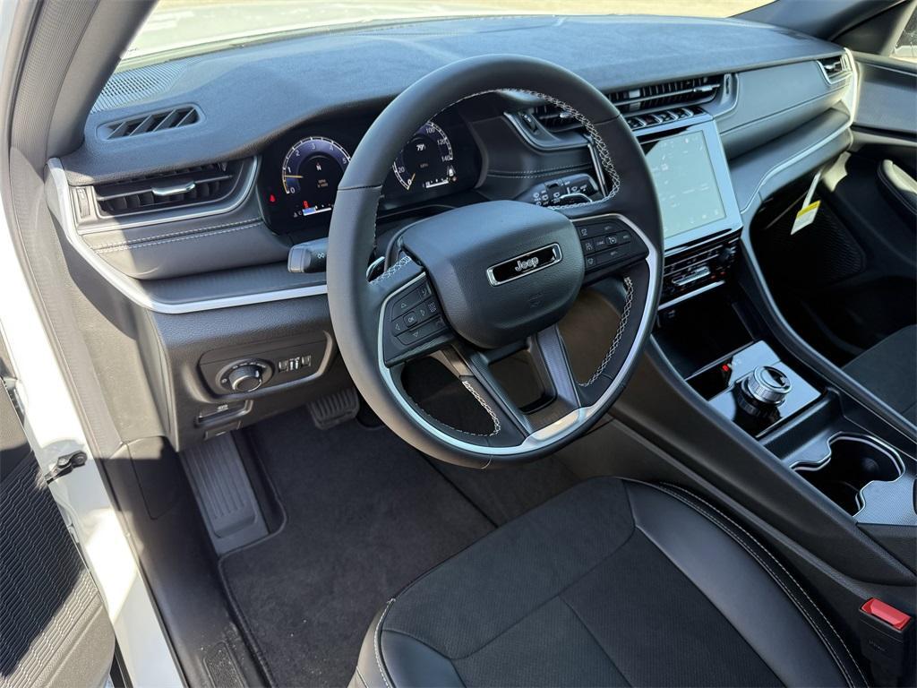 new 2025 Jeep Grand Cherokee L car, priced at $42,728