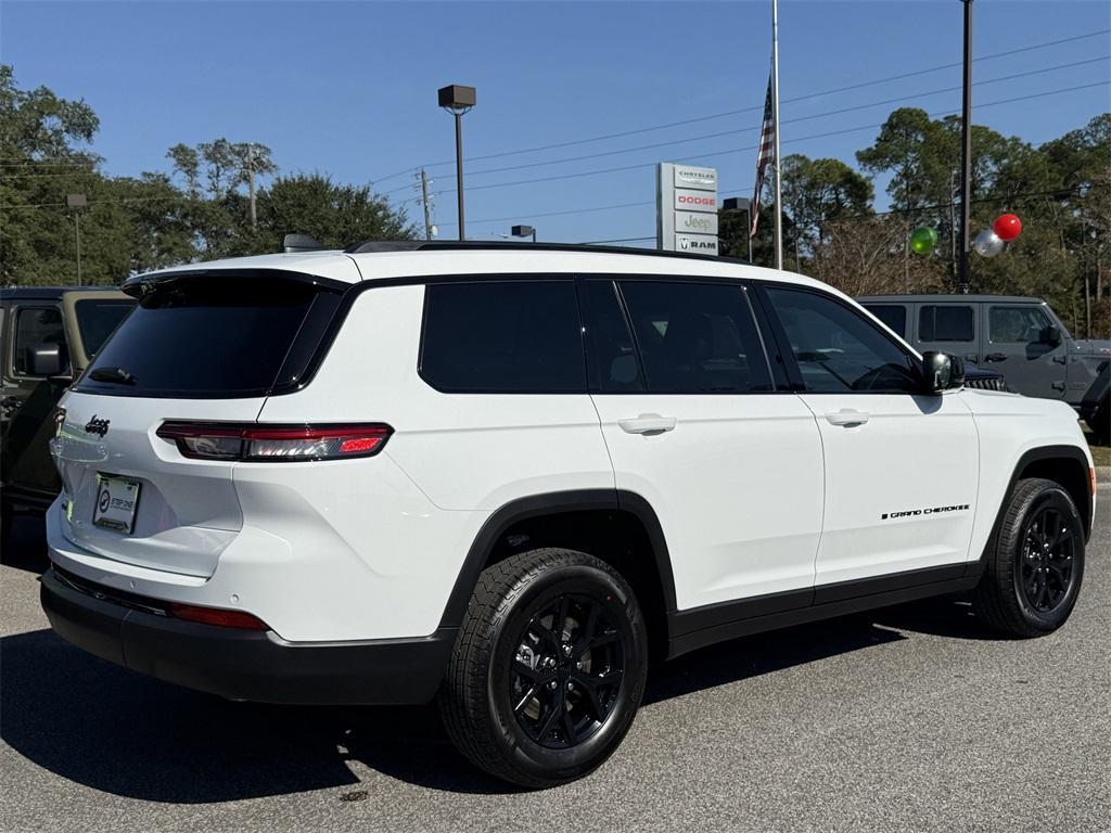 new 2025 Jeep Grand Cherokee L car, priced at $42,728