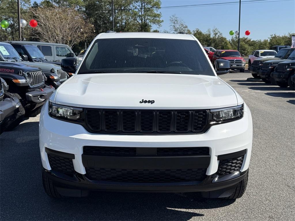 new 2025 Jeep Grand Cherokee L car, priced at $42,728