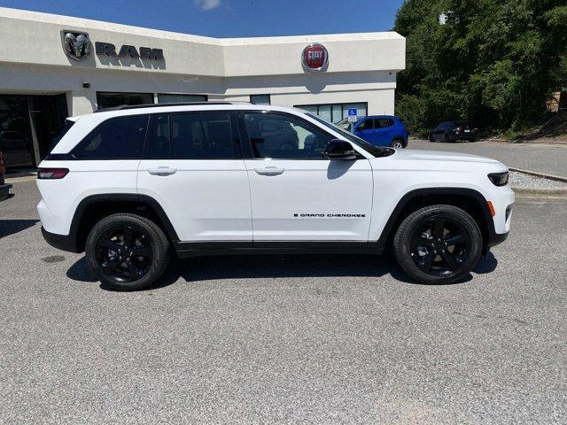 new 2024 Jeep Grand Cherokee car, priced at $48,663