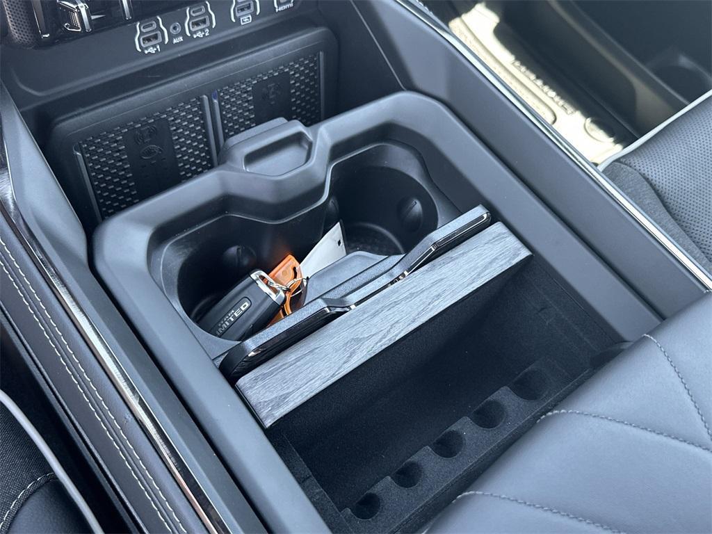 new 2025 Ram 1500 car, priced at $76,923