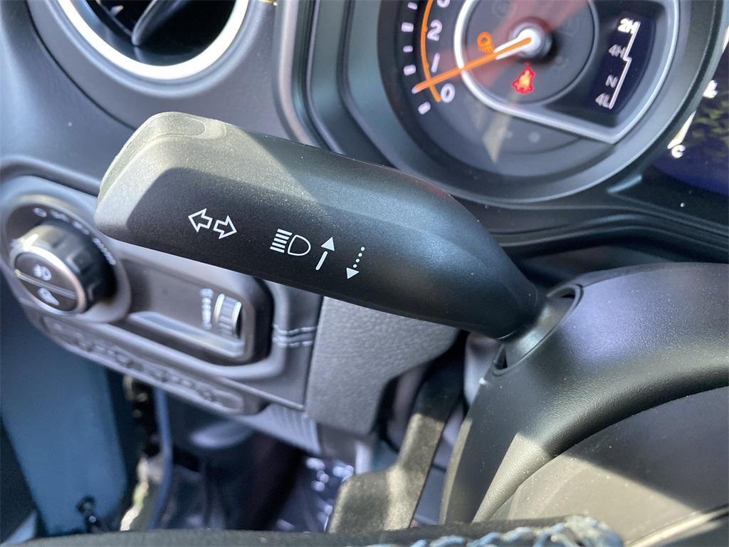 new 2025 Jeep Gladiator car, priced at $45,835