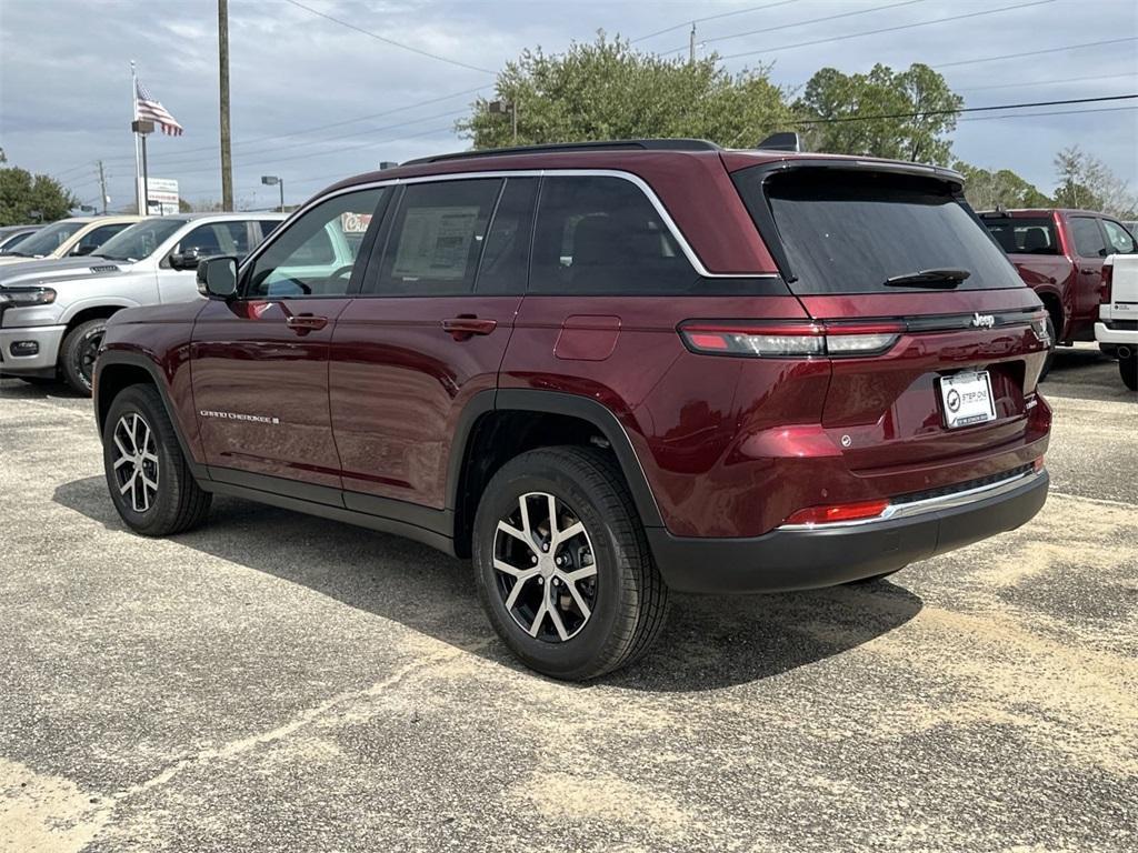 new 2025 Jeep Grand Cherokee car, priced at $41,810