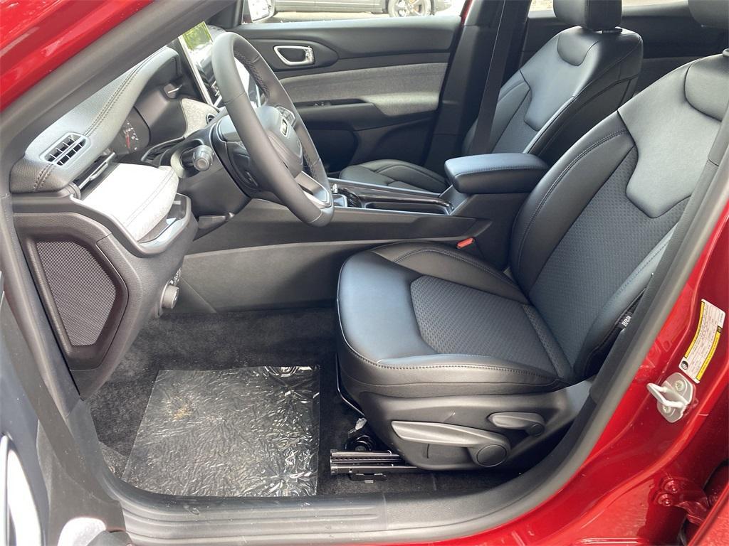 new 2025 Jeep Compass car, priced at $26,760