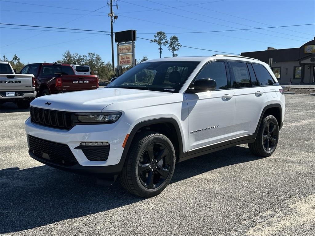 new 2025 Jeep Grand Cherokee car, priced at $51,721