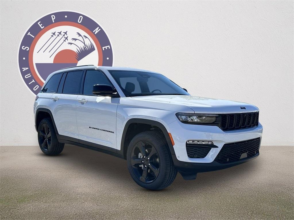 new 2025 Jeep Grand Cherokee car, priced at $51,721