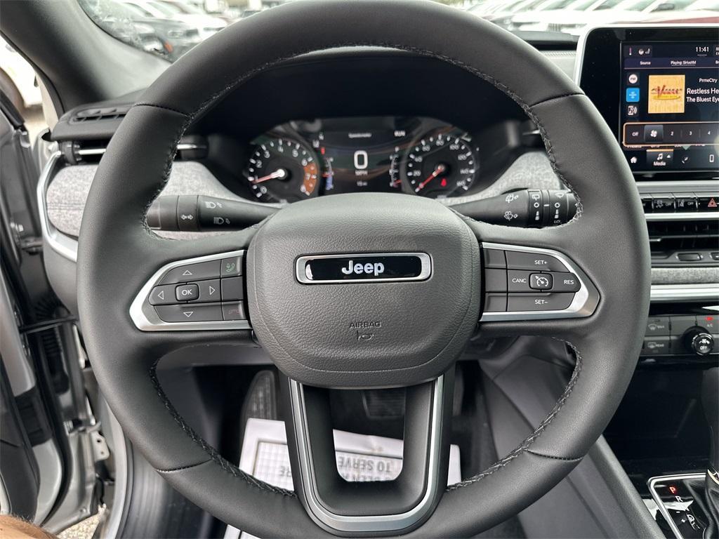 new 2025 Jeep Compass car, priced at $26,860