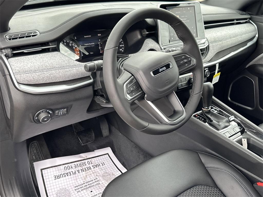 new 2025 Jeep Compass car, priced at $26,860