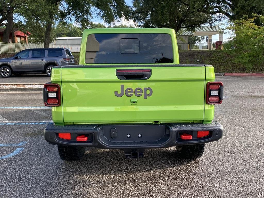 new 2025 Jeep Gladiator car, priced at $57,615