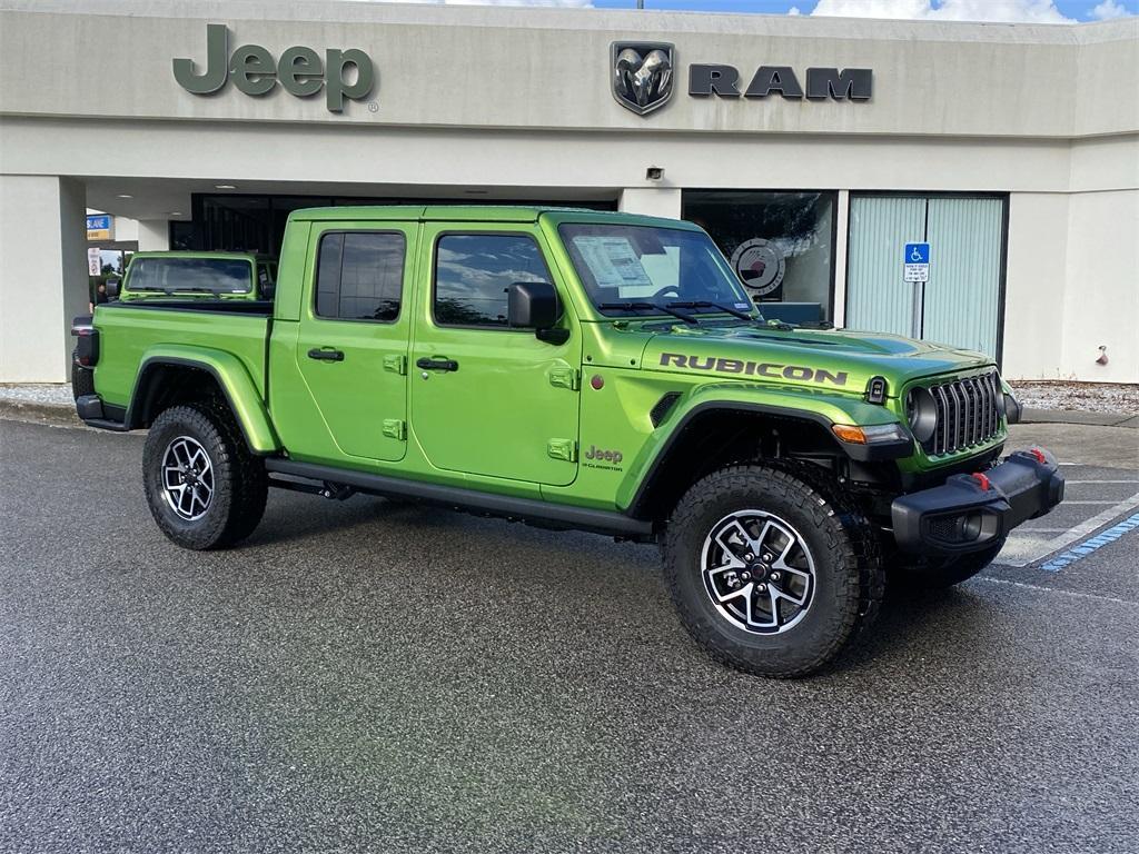 new 2025 Jeep Gladiator car, priced at $57,615