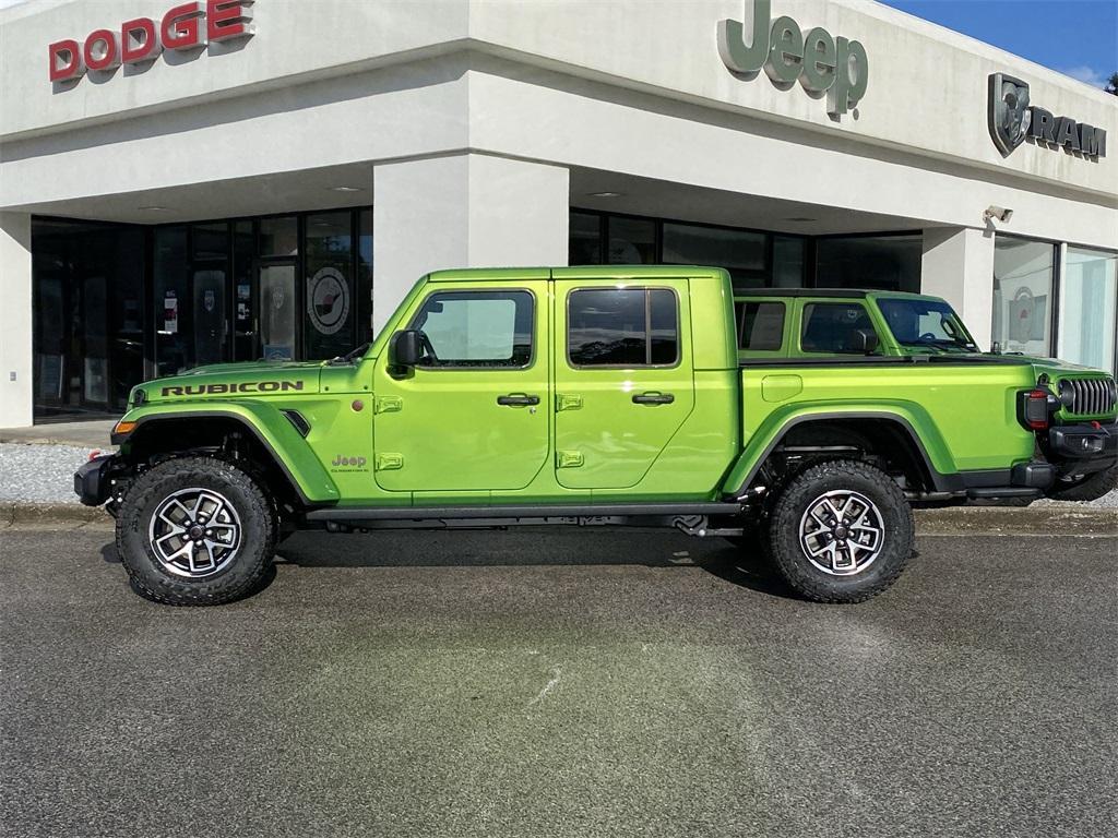 new 2025 Jeep Gladiator car, priced at $57,615