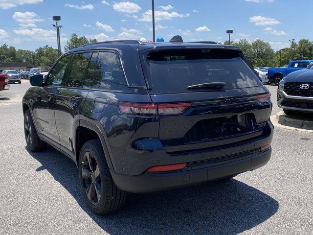 new 2024 Jeep Grand Cherokee car, priced at $49,872