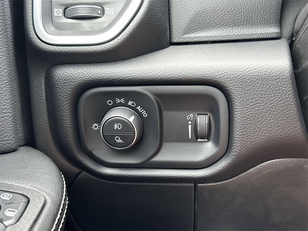 new 2025 Ram 2500 car, priced at $70,773