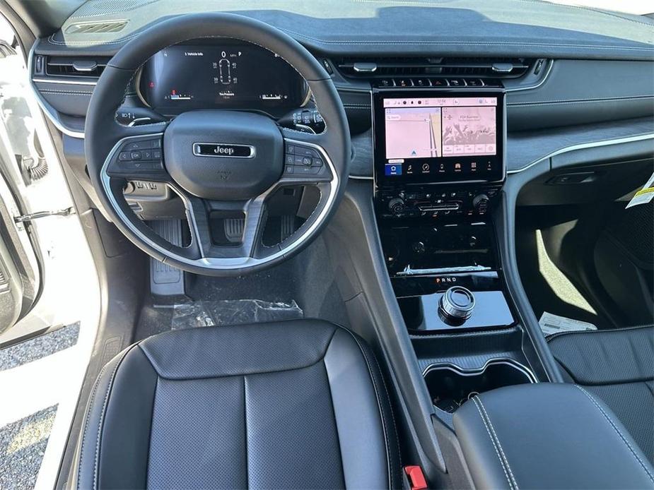 new 2025 Jeep Grand Cherokee L car, priced at $50,195