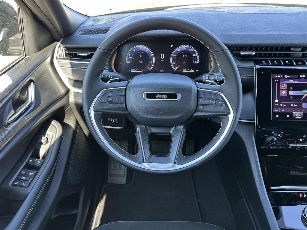 new 2025 Jeep Grand Cherokee L car, priced at $43,294