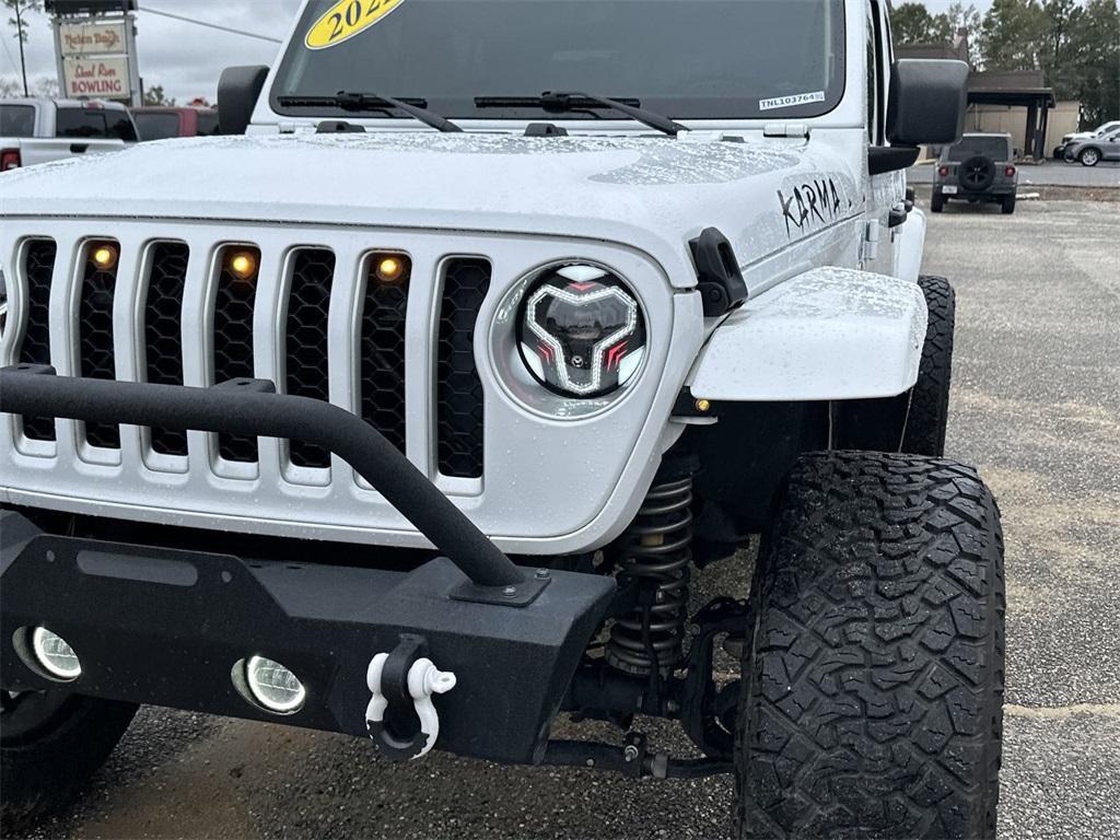 used 2022 Jeep Gladiator car, priced at $37,422