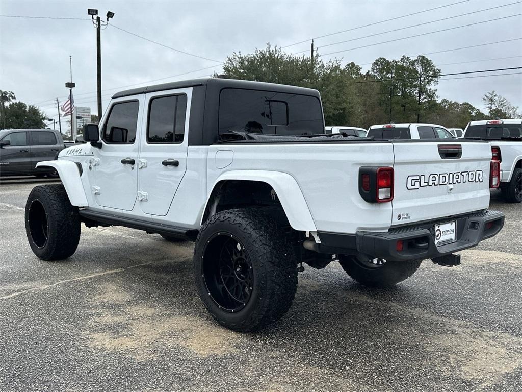 used 2022 Jeep Gladiator car, priced at $37,422