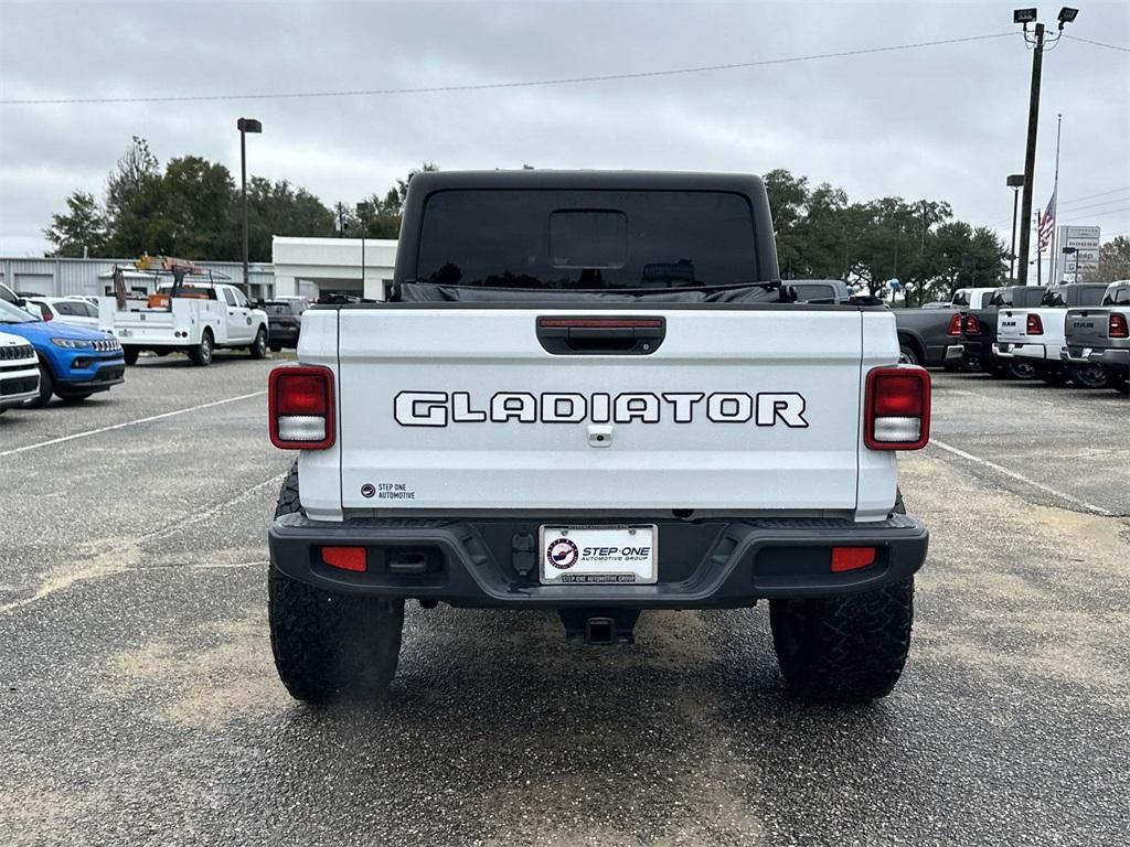 used 2022 Jeep Gladiator car, priced at $37,422