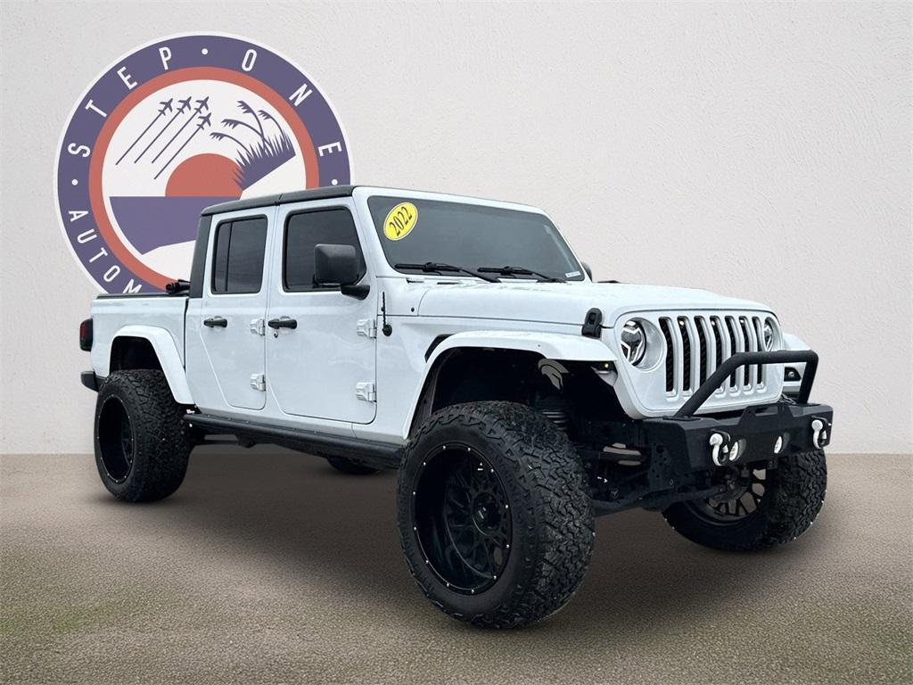 used 2022 Jeep Gladiator car, priced at $37,422