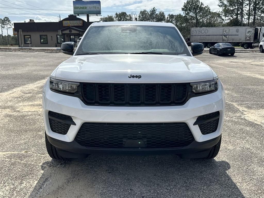 new 2025 Jeep Grand Cherokee car, priced at $41,325