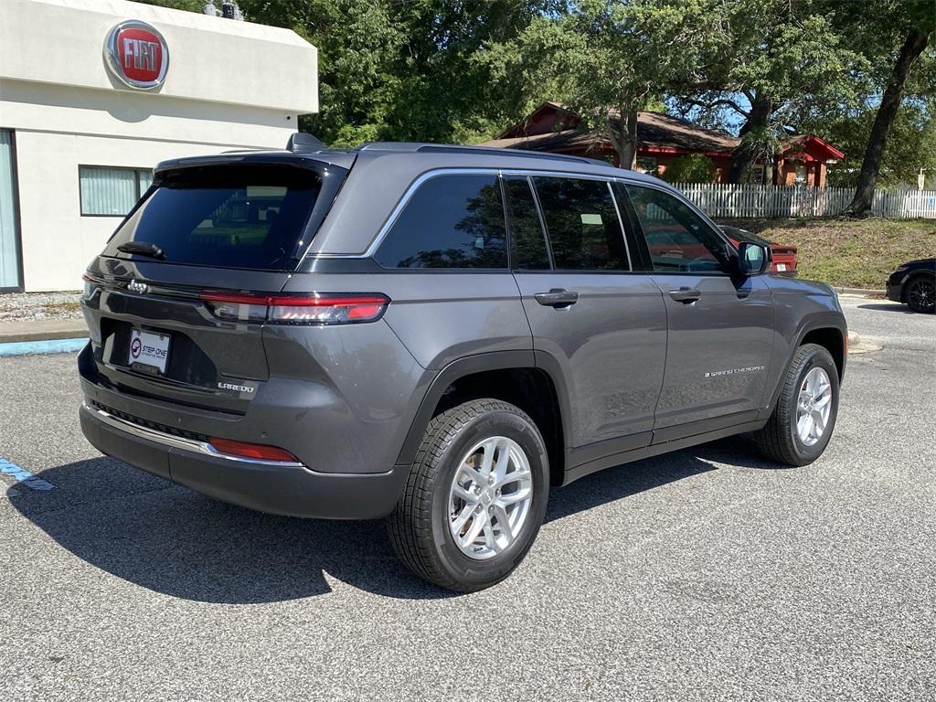 new 2025 Jeep Grand Cherokee car, priced at $36,170