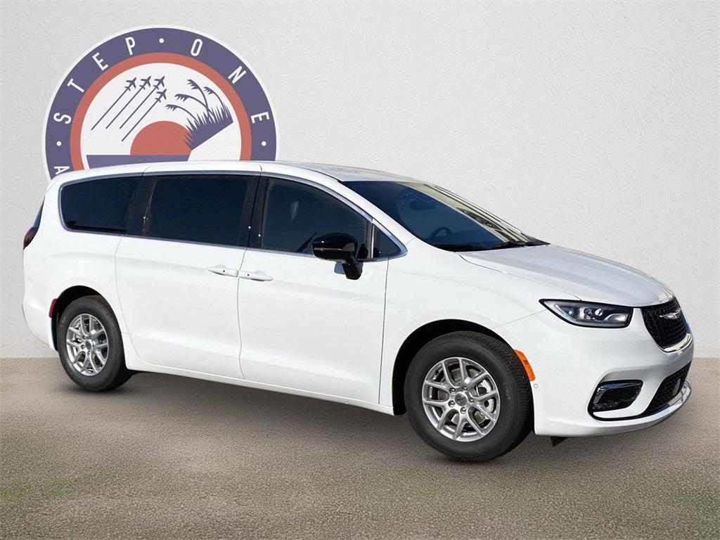 new 2025 Chrysler Pacifica car, priced at $42,191