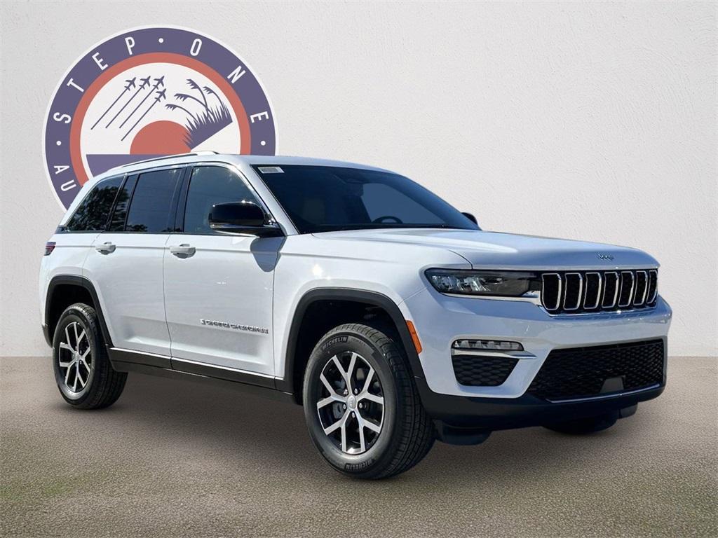 new 2025 Jeep Grand Cherokee car, priced at $42,515