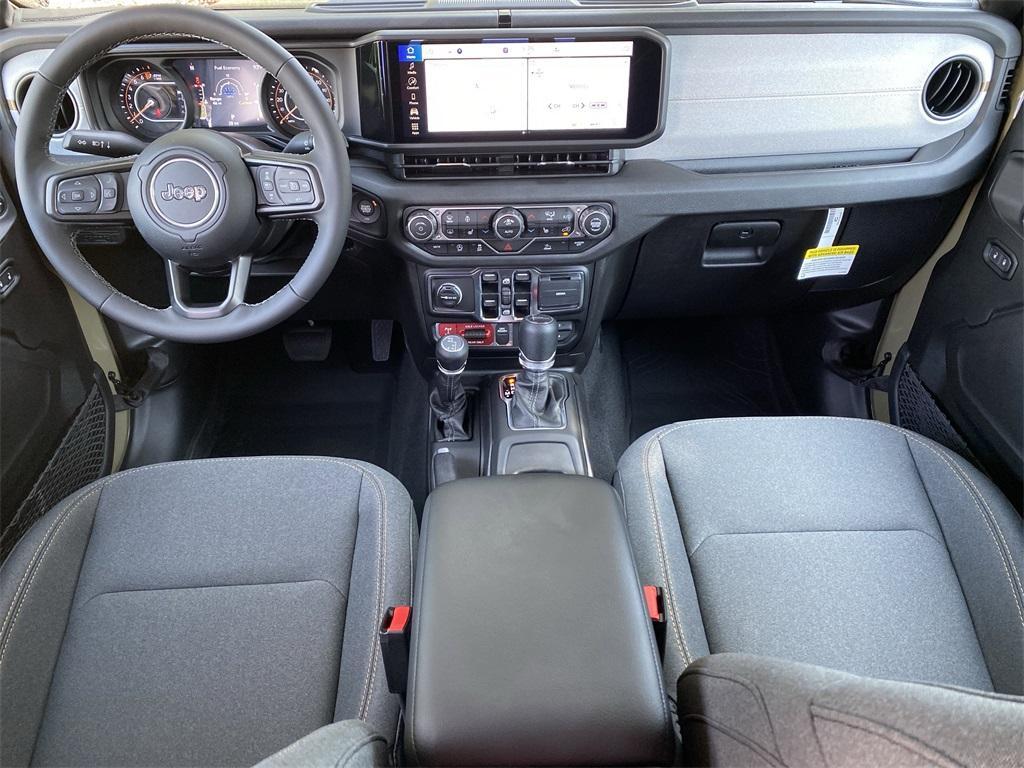 new 2025 Jeep Gladiator car, priced at $46,236