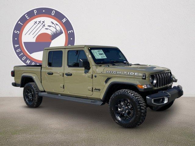 new 2025 Jeep Gladiator car, priced at $46,535