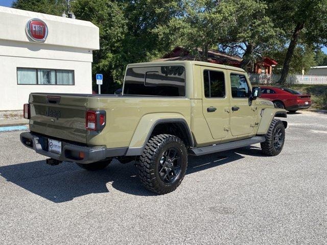 new 2025 Jeep Gladiator car, priced at $46,535